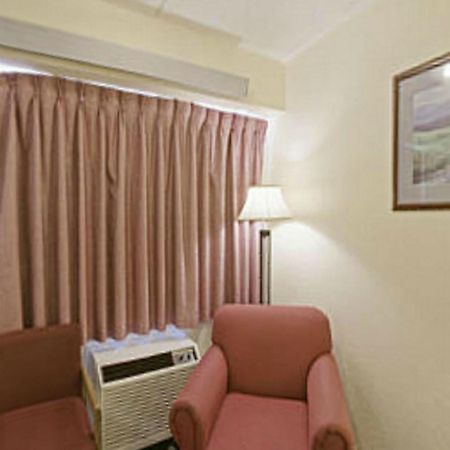 Royal Inn Charlotte Kültér fotó