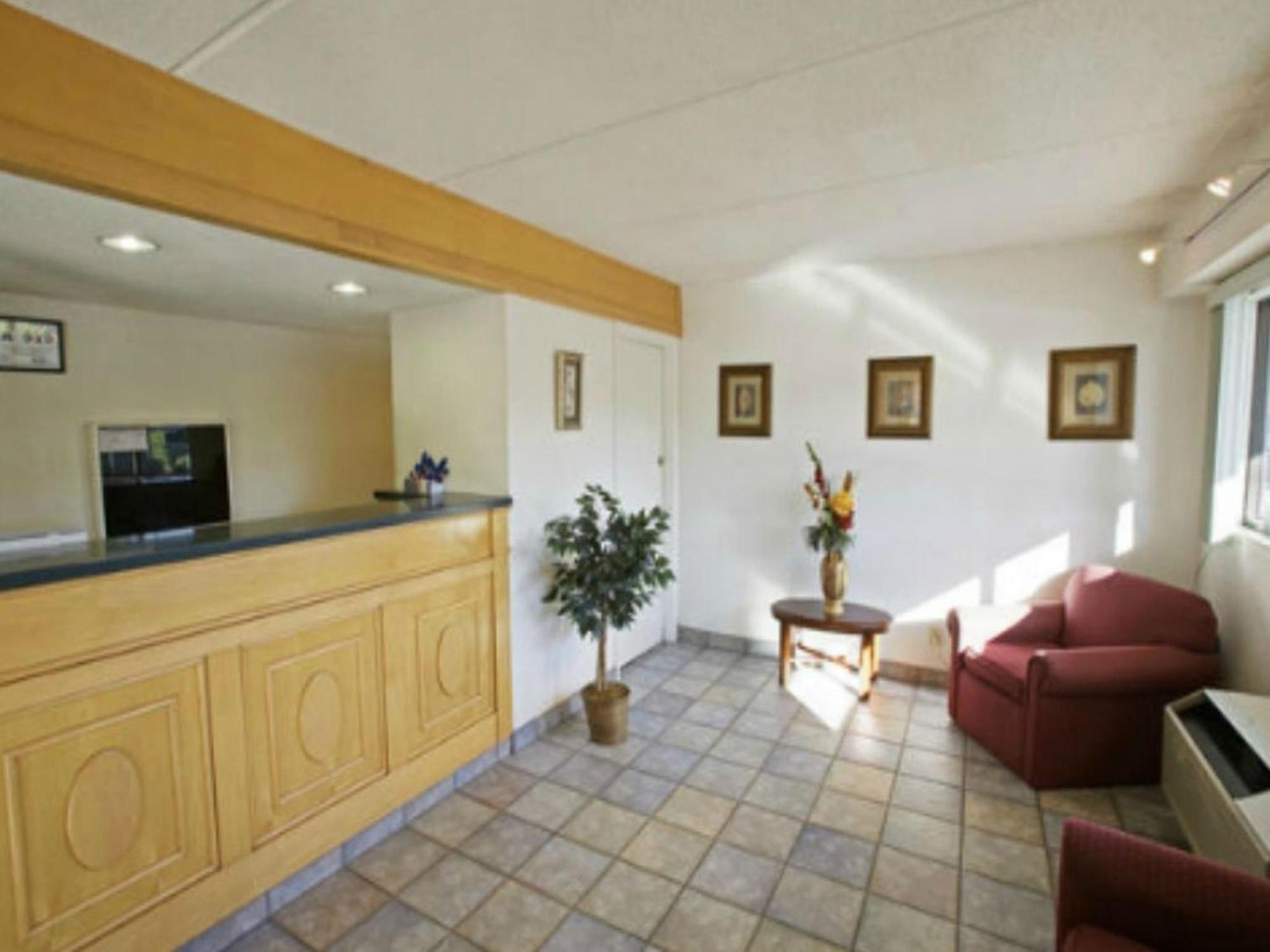 Royal Inn Charlotte Kültér fotó