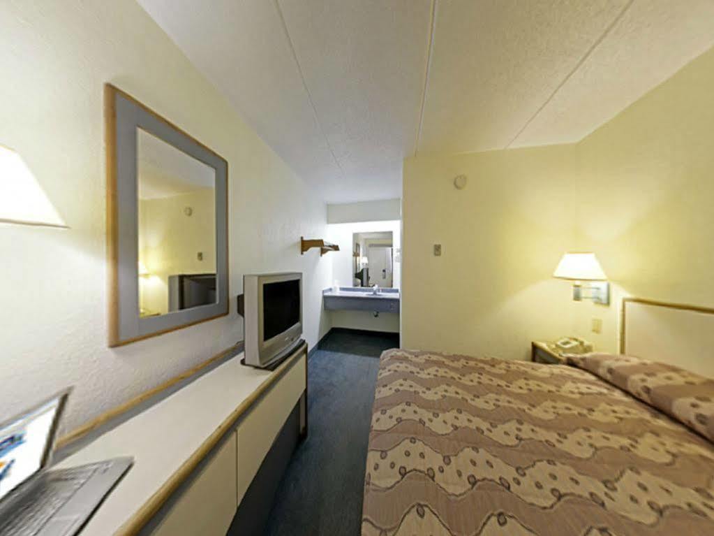 Royal Inn Charlotte Kültér fotó