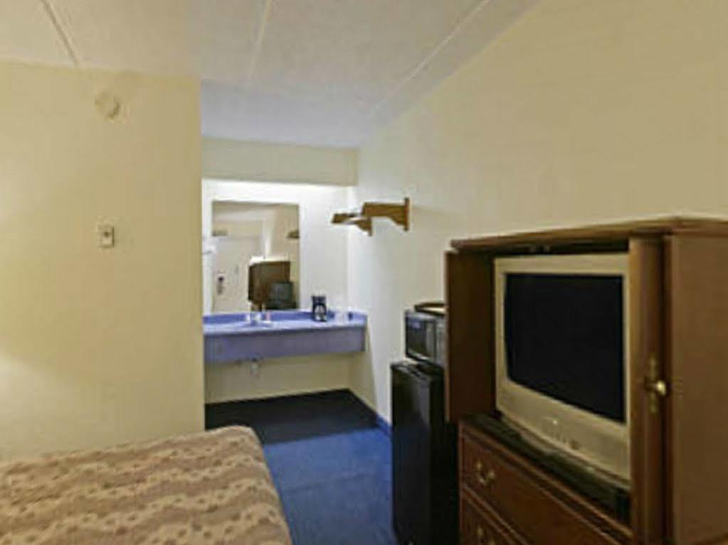 Royal Inn Charlotte Kültér fotó